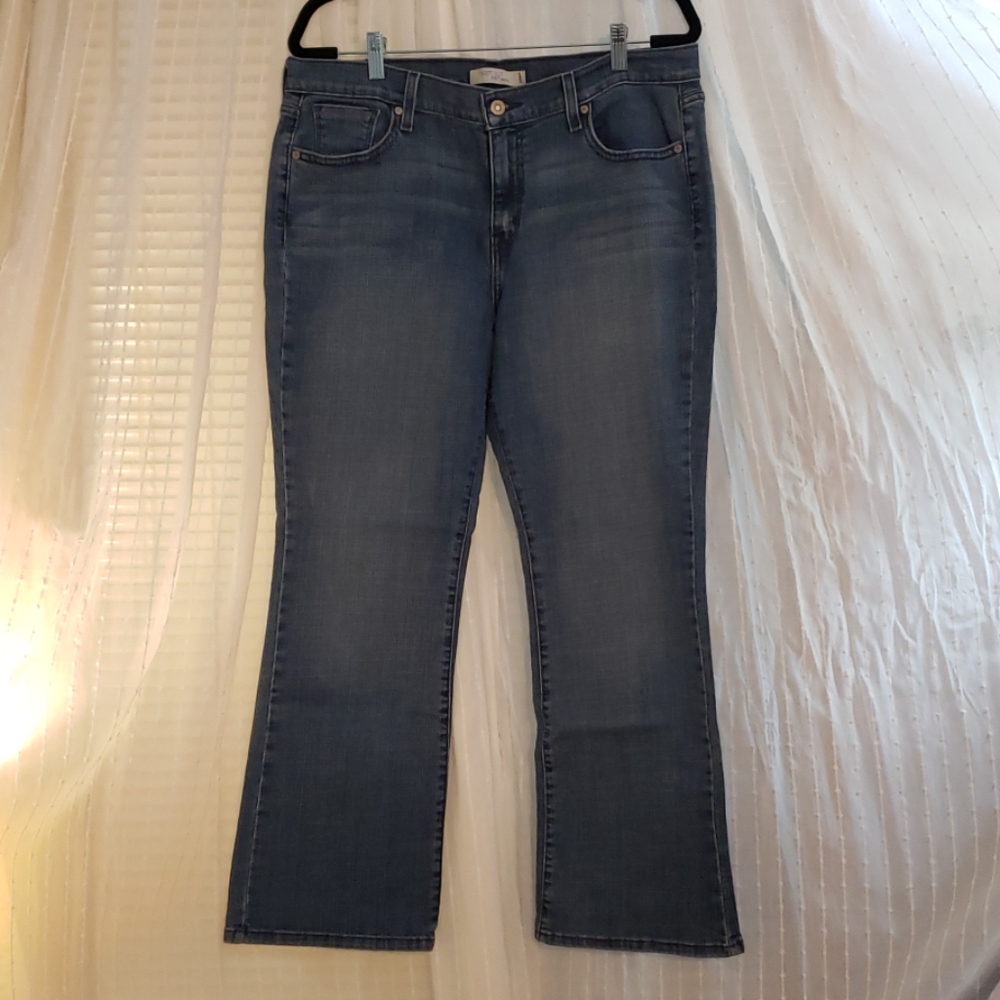 Levi's 515 boot cut Jean's. Size 14 short